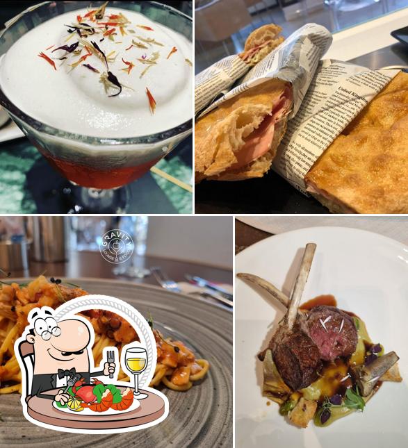 Gravity lounge & food