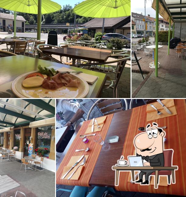 Installez-vous à l'une des tables de Café du Tram Atipik