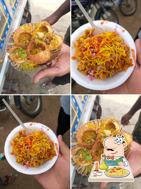 Food at Vinod Chat Bhandar
