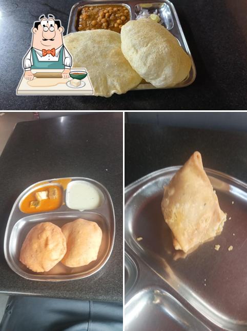 Samosa at SCS Canteen
