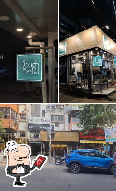 The exterior of Dough As You Like - Loudon Street
