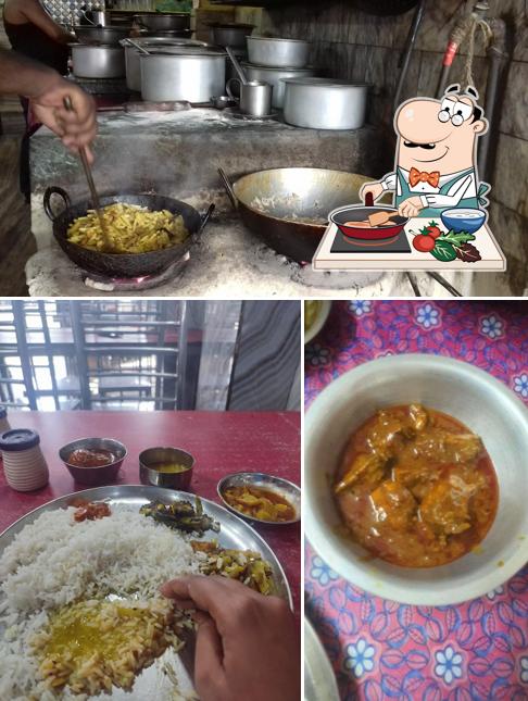 Chicken curry at Jagat Hotel