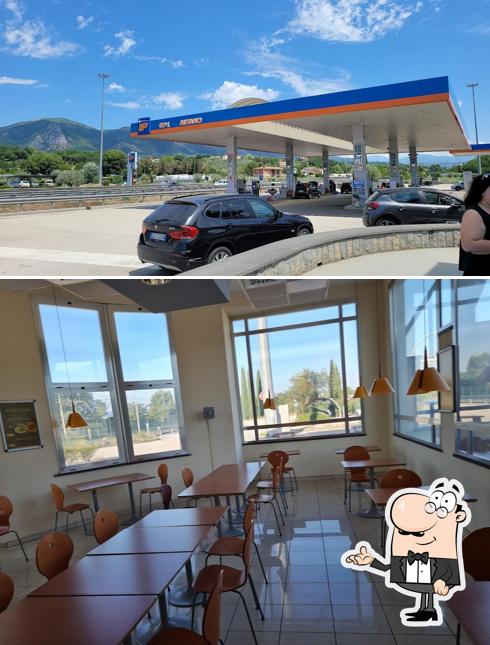 Dai un'occhiata agli interni di Autogrill Terni Sud