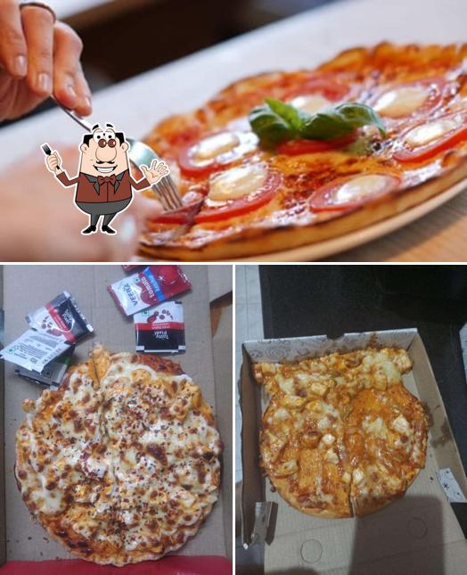Food at Mother Pizza Hub
