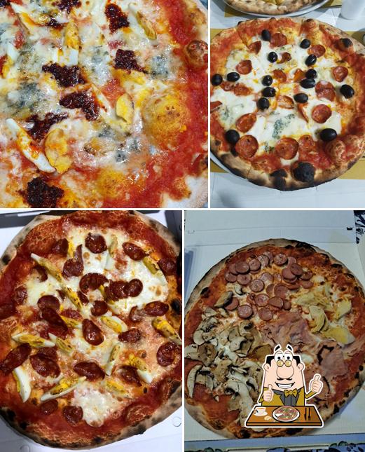 Scegli una pizza a Pizzeria da Gilbè