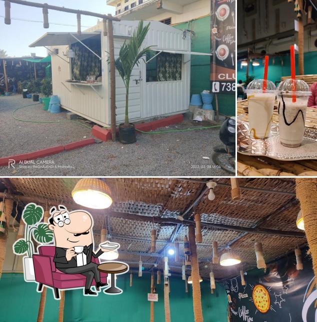 Retro cafe is distinguished by interior and beverage