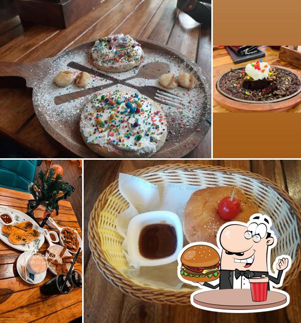 Hamburger at Bites And Brew - Cafe and Diner (Vikaspuri)