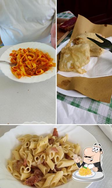 Spaghetti alla carbonara al Bar 2000 Trattoria