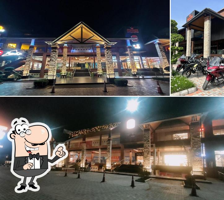 The exterior of Barbeque Nation - Pathankot