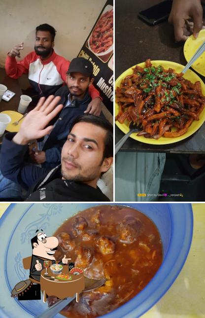 Food at Chalotra Fast Food