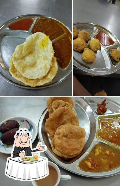 Food at Maitri Jalpan Grih