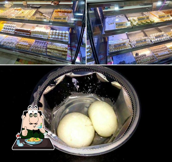 Food at Jodhpur Sweets