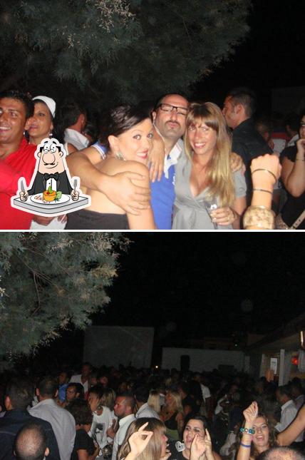 Cibo al lo scoglio music pub