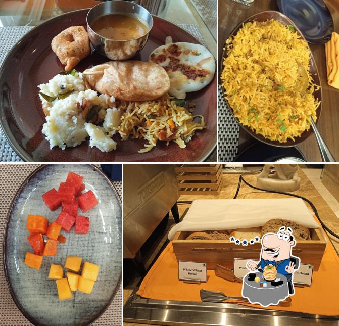 Food at Dhani Restaurant - Kaldan Samudhra