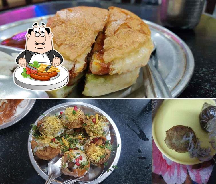 Meals at Mathura Ki Special Chat