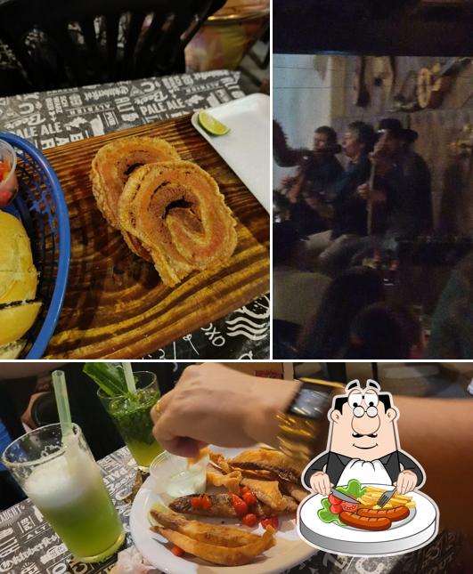 Platos en esconderijo bar