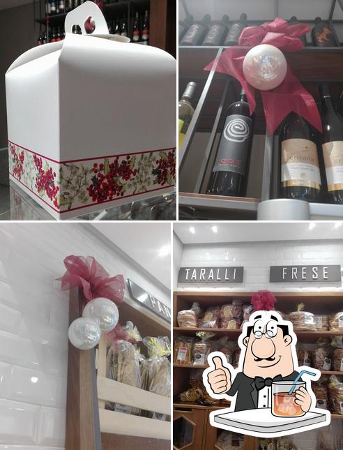 La immagine della bevanda e interni di Dolce Forno Petrelli