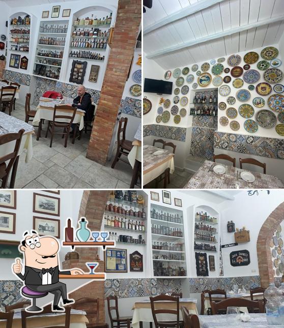 Dai un'occhiata agli interni di La Trattoria Vecchia Conza