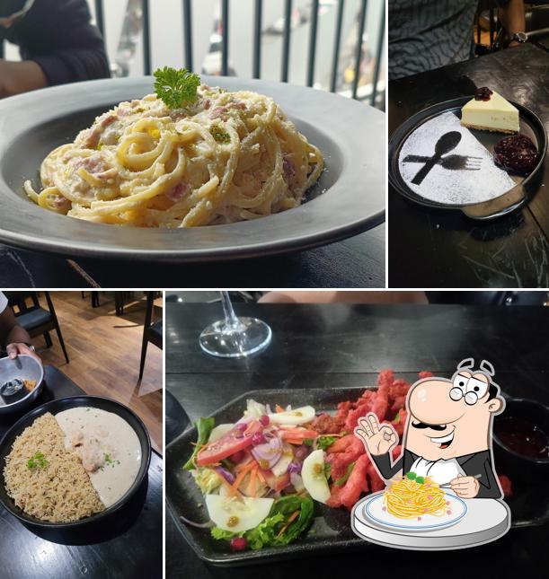 Spaghetti carbonara at Ooopar