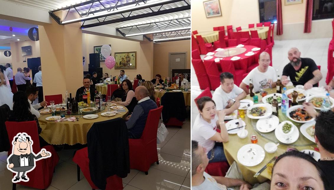 Dai un'occhiata agli interni di Ristorante RuiXiang