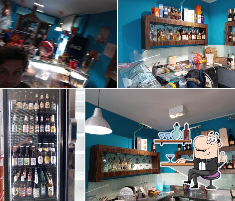 Dai un'occhiata agli interni di Blu Bar