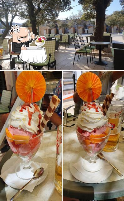 Felix Caffe Bar propone un'ampia selezione di dolci