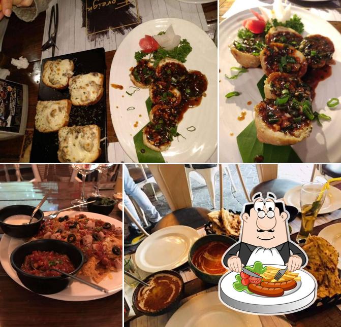 Food at Foreign Dhaba Express