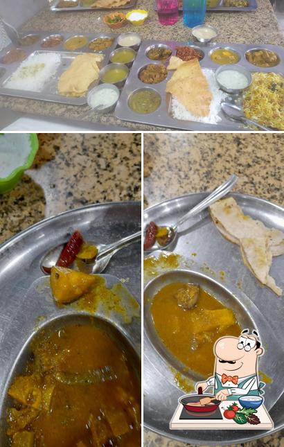 Chicken curry at SRIYARAM RESTURANT SWEETS & DRY FRUITS