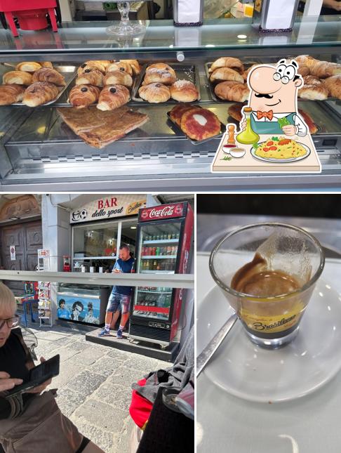 Platti al Bar dello Sport