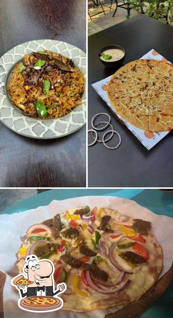 Order pizza at Hungry Head