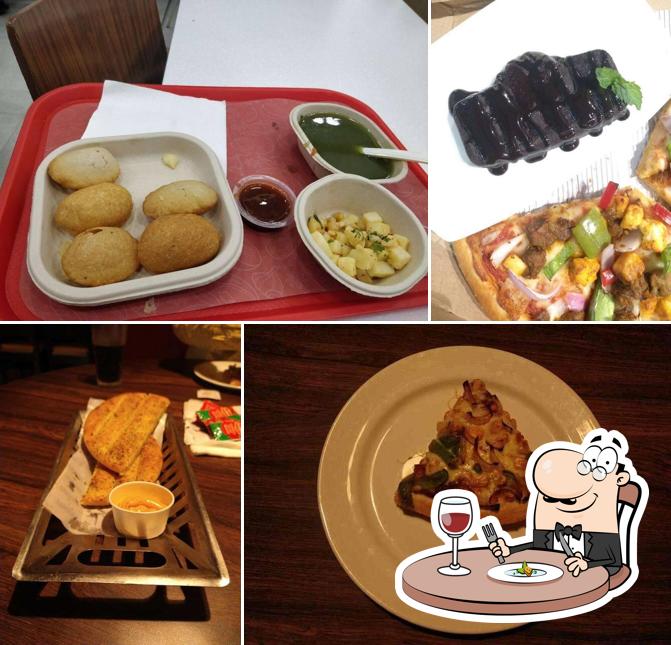 Meals at Pizza Hut Ansal Plaza Mall, Gurugram