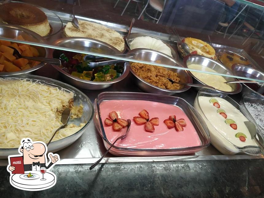 Comida em Restaurante Dom Camilo