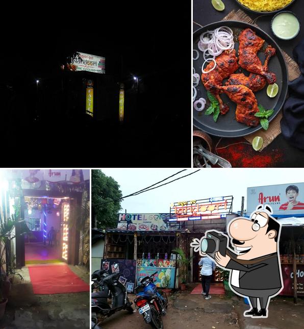 Here's a picture of Tandoori hut