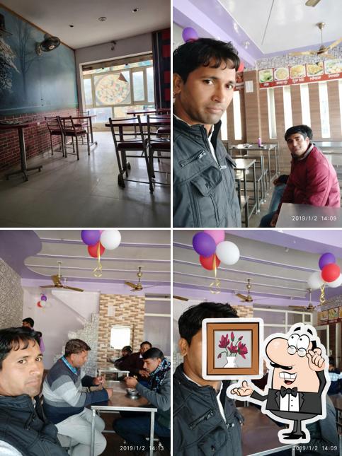 The interior of Maxido's Pizza