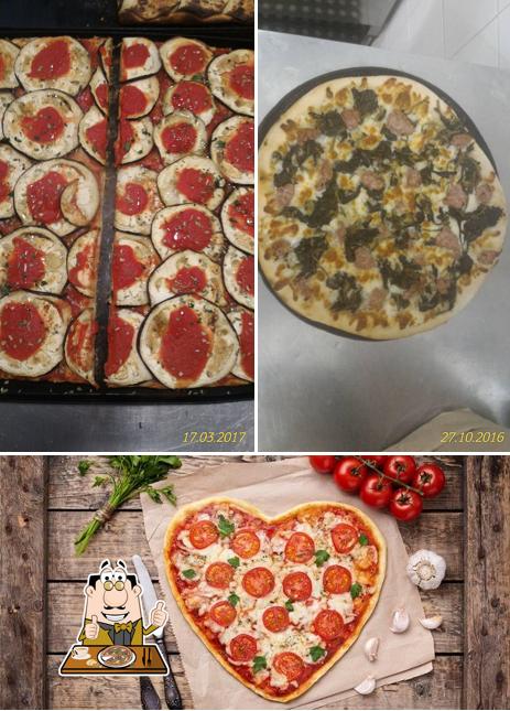 Scegli una pizza a Pizza Pizza Pizza s.a.s. di Teschioni Marcello