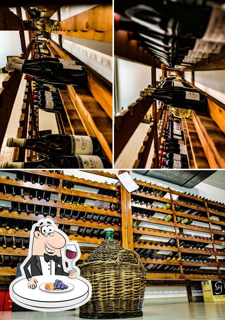 È gradevole bersi un bicchiere di vino a Fuorimano Stuzzicheria Bottiglieria