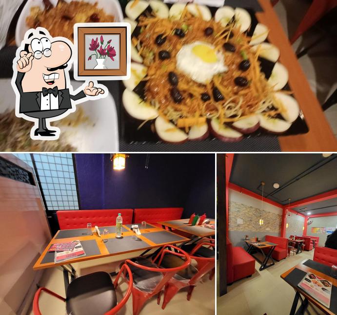 The image of BANU FOOD COURT (BFC)’s interior and food