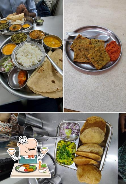 Food at Tambe Uphar Gruh