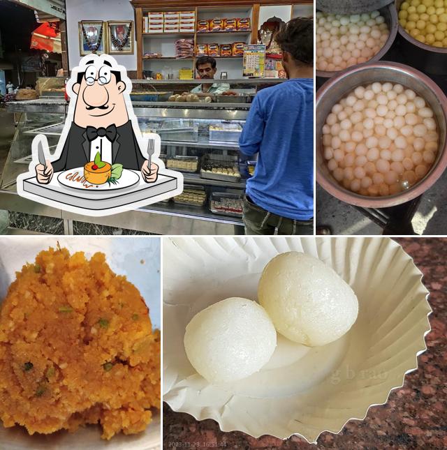Food at Ramji Ke Rassgulle