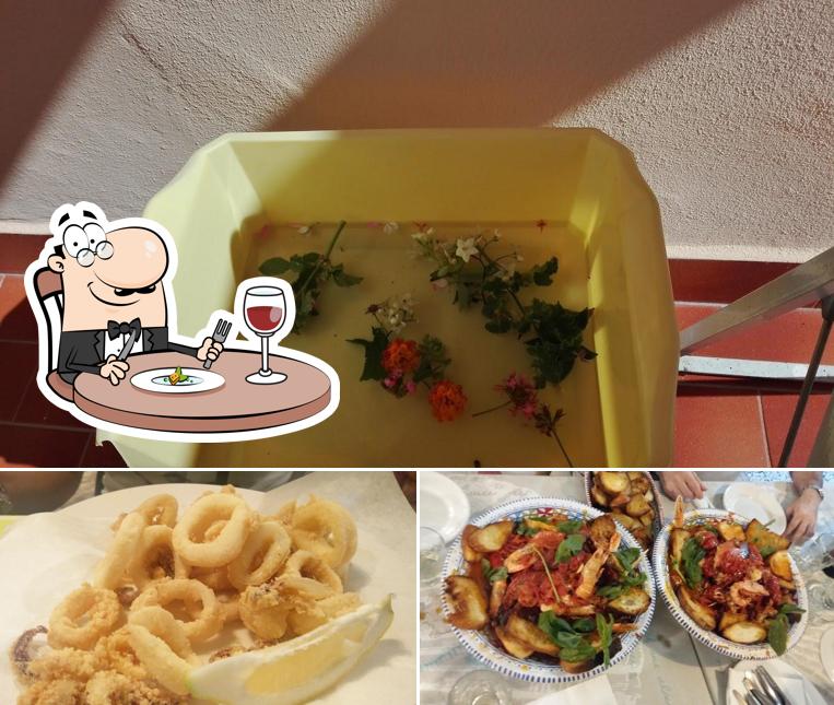 Cibo al Tavola Azzurra 2 cibo da asporto