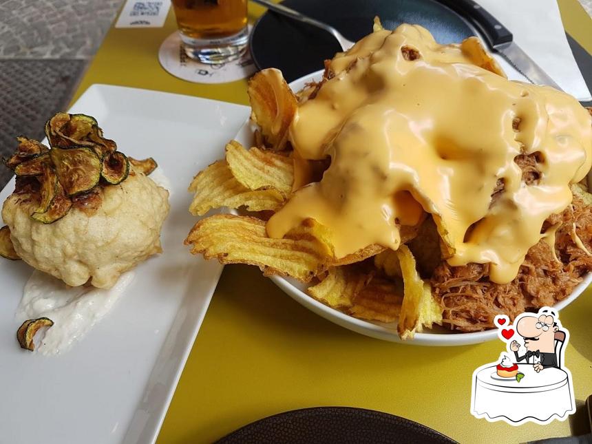 Golocious Burger&Wine Napoli piazza Fuga propone un'ampia gamma di dessert
