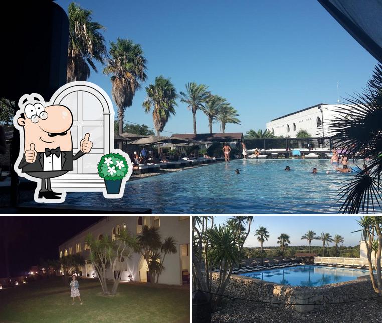 Puoi goderti l'aria fresca da seduto all'esterno di Baia dei Turchi Resort