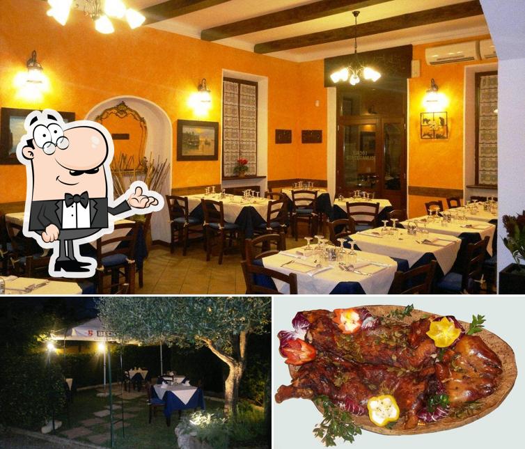 Ristorante Pizzeria Al Vecchio Borgo si caratterizza per la interni e cibo