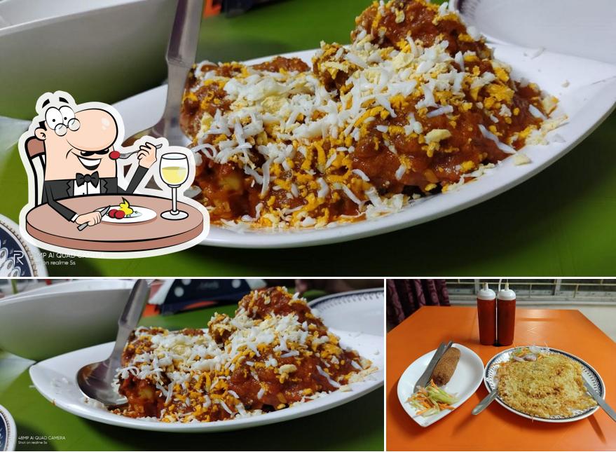 Take a look at the picture displaying food and interior at Bijoli Grill - Baruipur