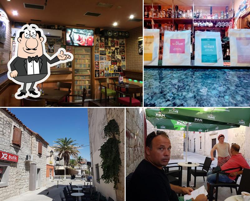 Dai un'occhiata agli interni di Red Lion Pub