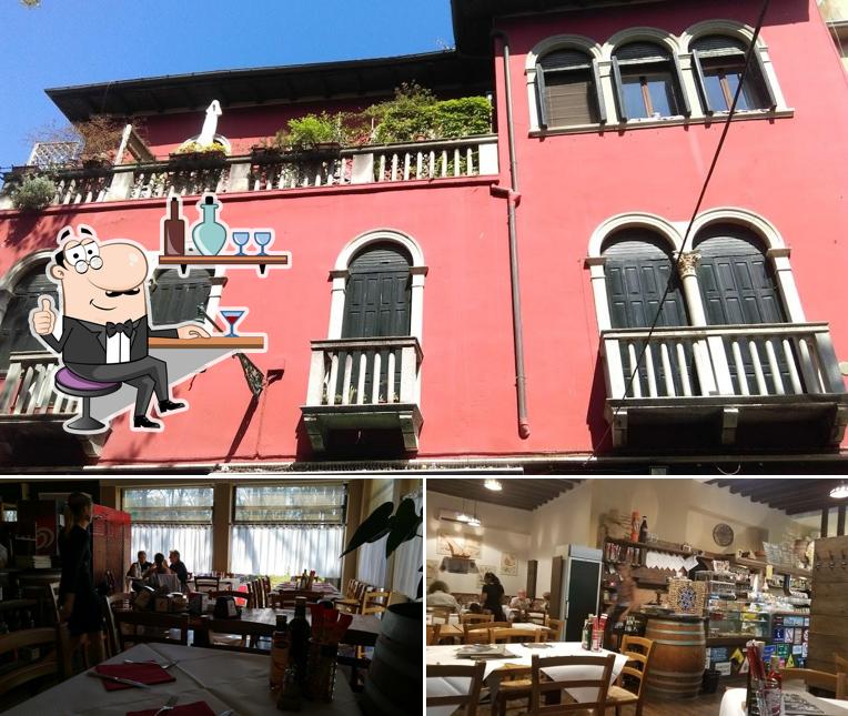 Siediti a un tavolo di Vecia Gina