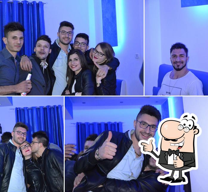 ICE BAR