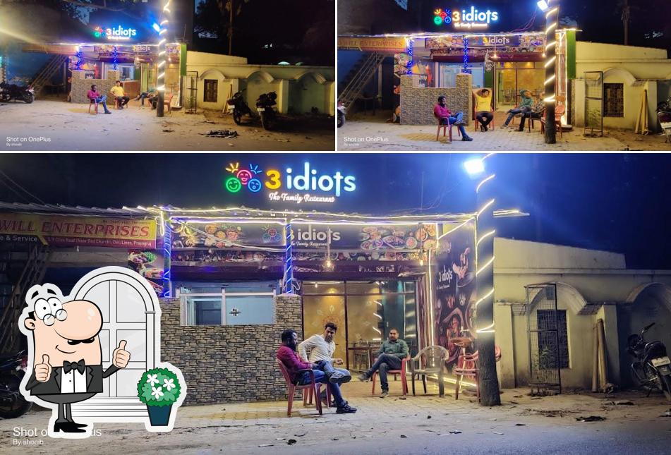 Check out how 3 idiots looks outside