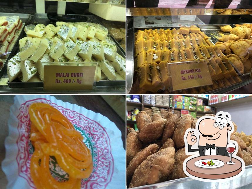 Food at Poonam Sweet Center