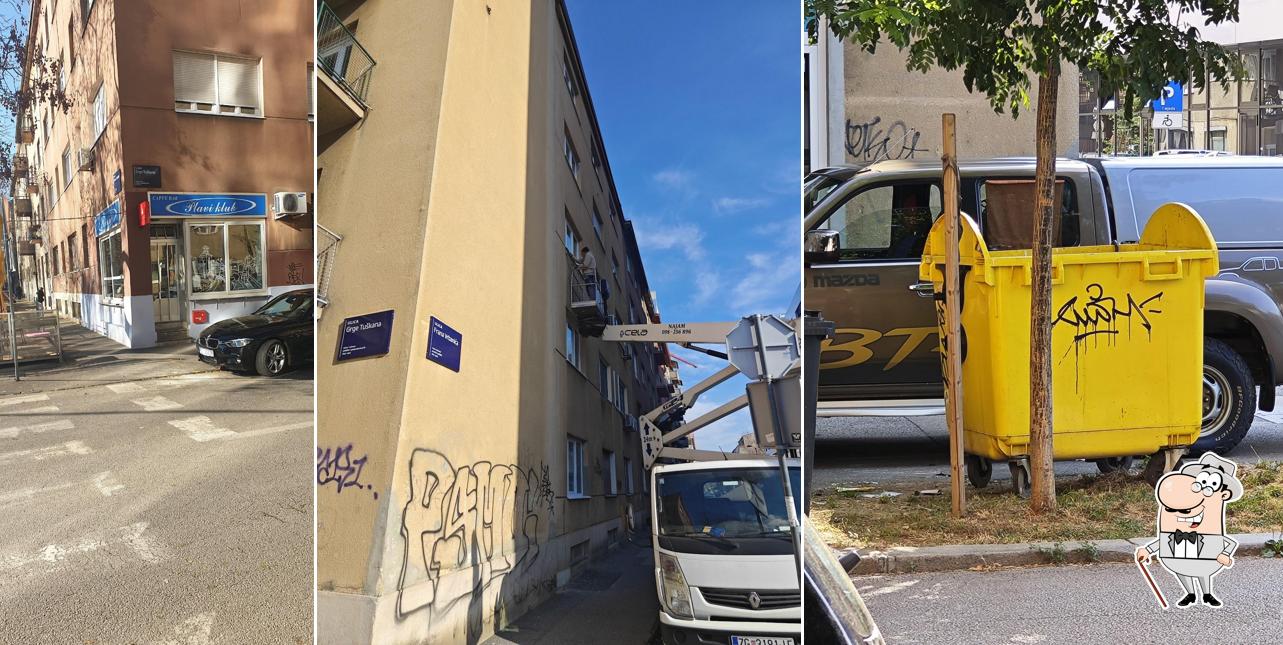 Goditi la vista dall'area esterna di Plavi klub Cafe